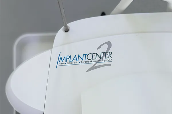 Implant Center 2 (Piezo)